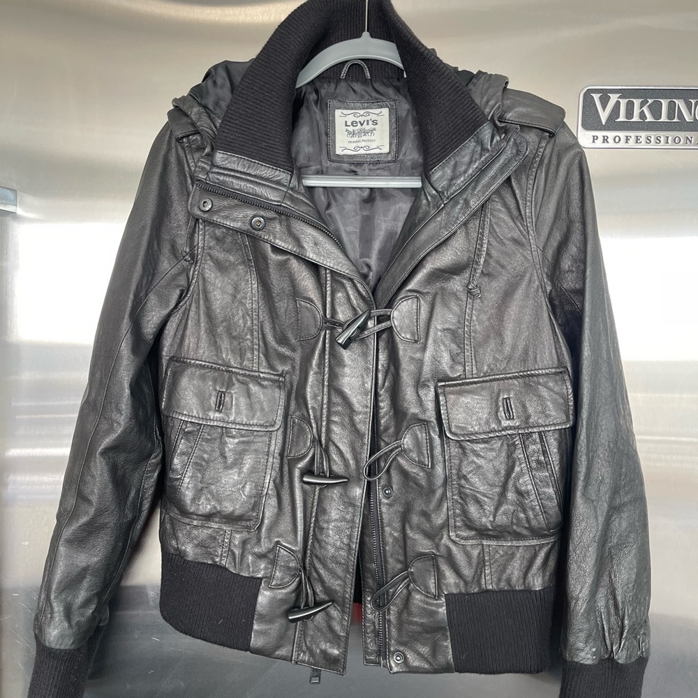 Levi leather jacket - Picture 2 of 4